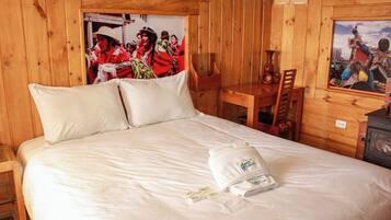 Double Room | 15 bedrooms, desk, free WiFi