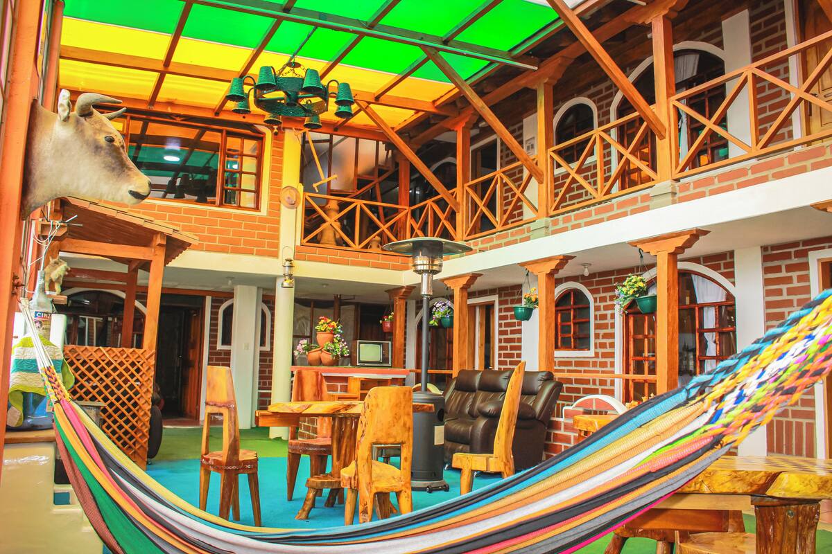 15 bedrooms, desk, free WiFi