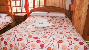 Comfort Quadruple Room | 15 bedrooms, desk, free WiFi