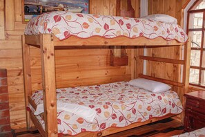 Chambre quadruple Confort | 15 chambres, bureau, accès au Wi-Fi (inclus)