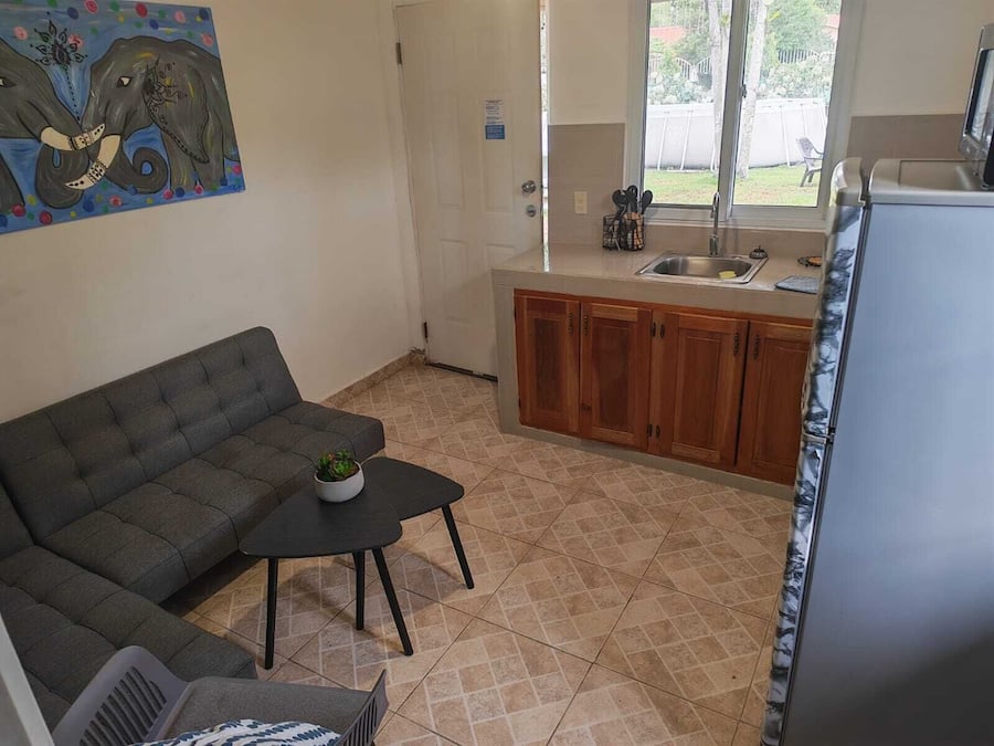 Apartamento, vistas al jardín, junto a la piscina | Cocina privada | Mesa de comedor