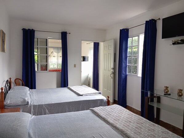 Apartment, Garden View, Poolside