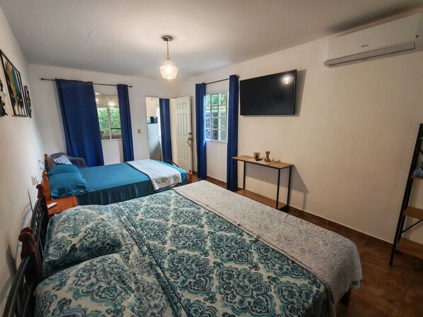 Apartament, vistes al jardí, al costat de la piscina | Minibar, escriptori, cortines opaques i wifi gratuïta 