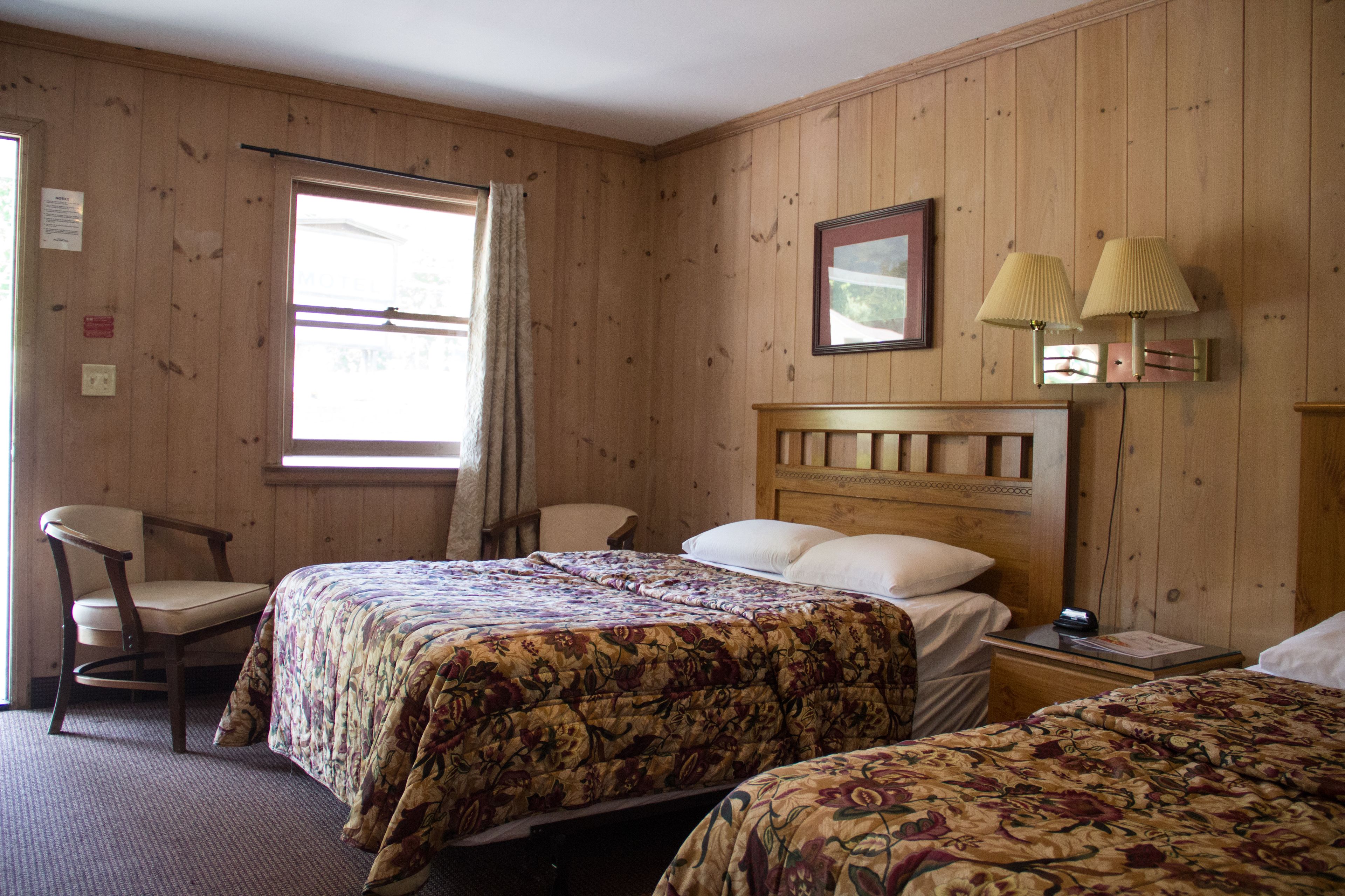 Photo - Fran Cove Motel