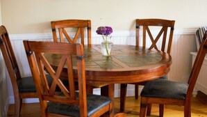 Apartment, 2 Bedrooms, Kitchen, Ocean View | In-room dining - Block Island Accommodations (Block Island)