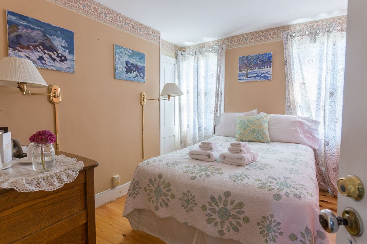Quarto casal, banheiro compartilhado, vista para o oceano | Ferros/tábuas de passar roupa, Wi-Fi de cortesia
