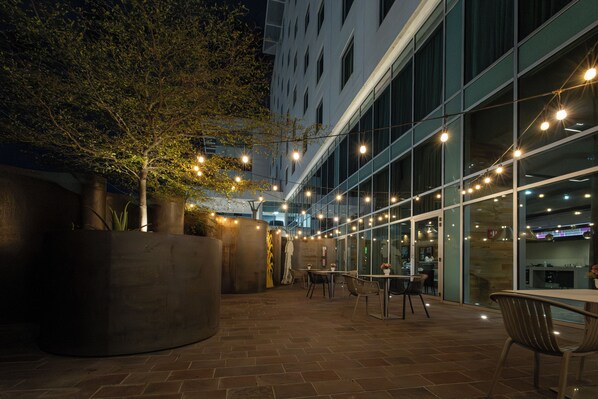 Sundeck