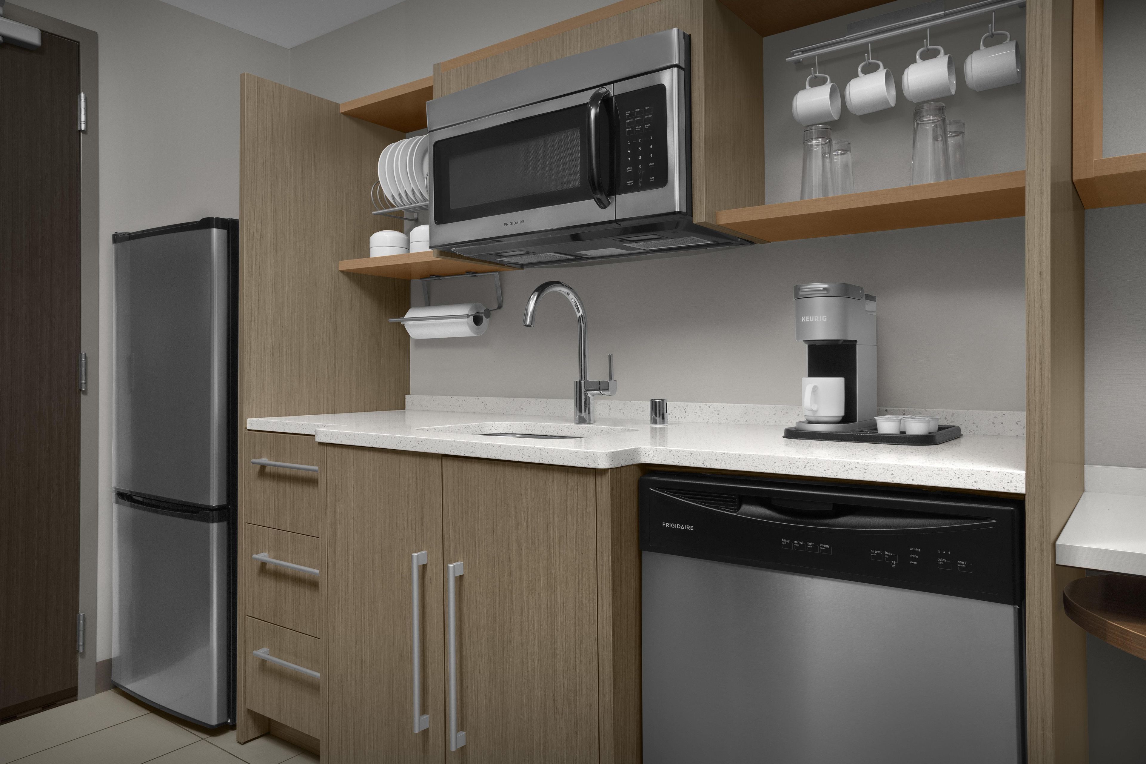 Coffee/tea maker, fridge, microwave, dishwasher