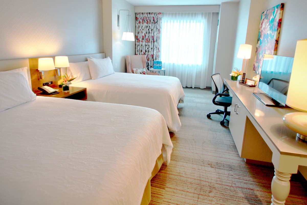 hypo-allergenic bedding, in-room safe, desk, laptop workspace