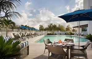 Pool - Hilton Garden Inn Miami Dolphin Mall (Miami)