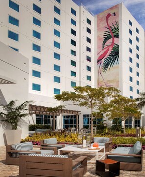 Terrace/patio - Homewood Suites by Hilton Miami Dolphin Mall (Miami)