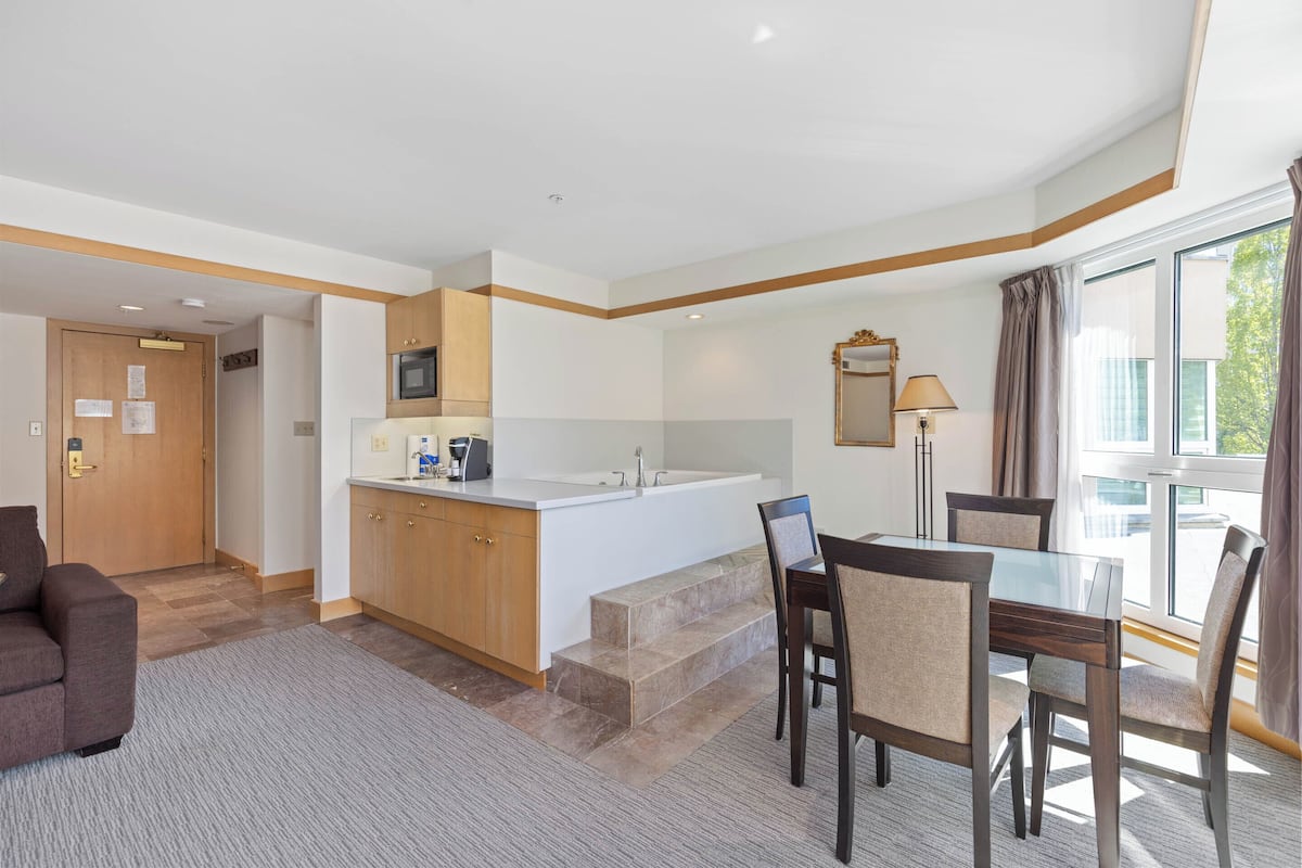 Studio Standard, 1 grand lit et 1 canapé-lit, vue montagne | Coin cuisine privé