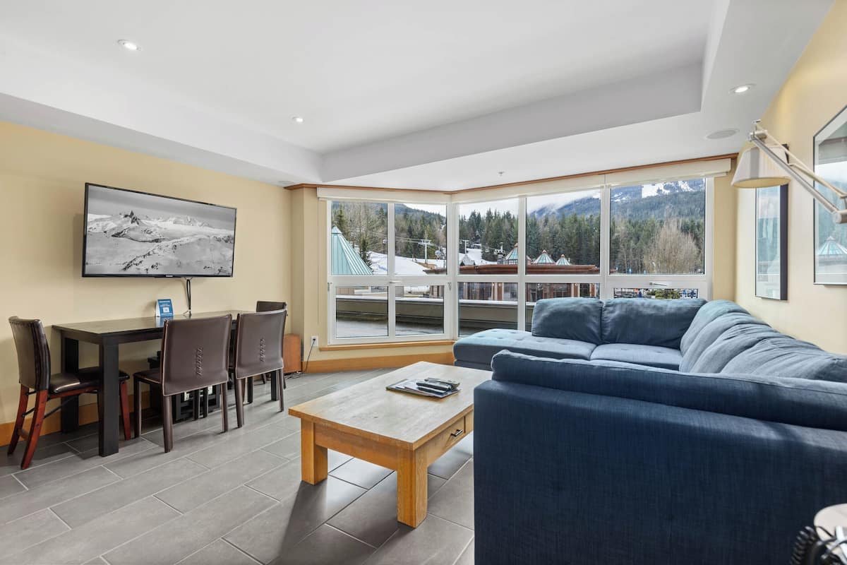 Suite Signature, 1 chambre, vue montagne (# 216) | Coin séjour