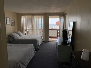 Room, 1 Queen and 1 Double Bed | Individually decorated, individually furnished, free WiFi, bed sheets - Grand View Motel (Hampton)