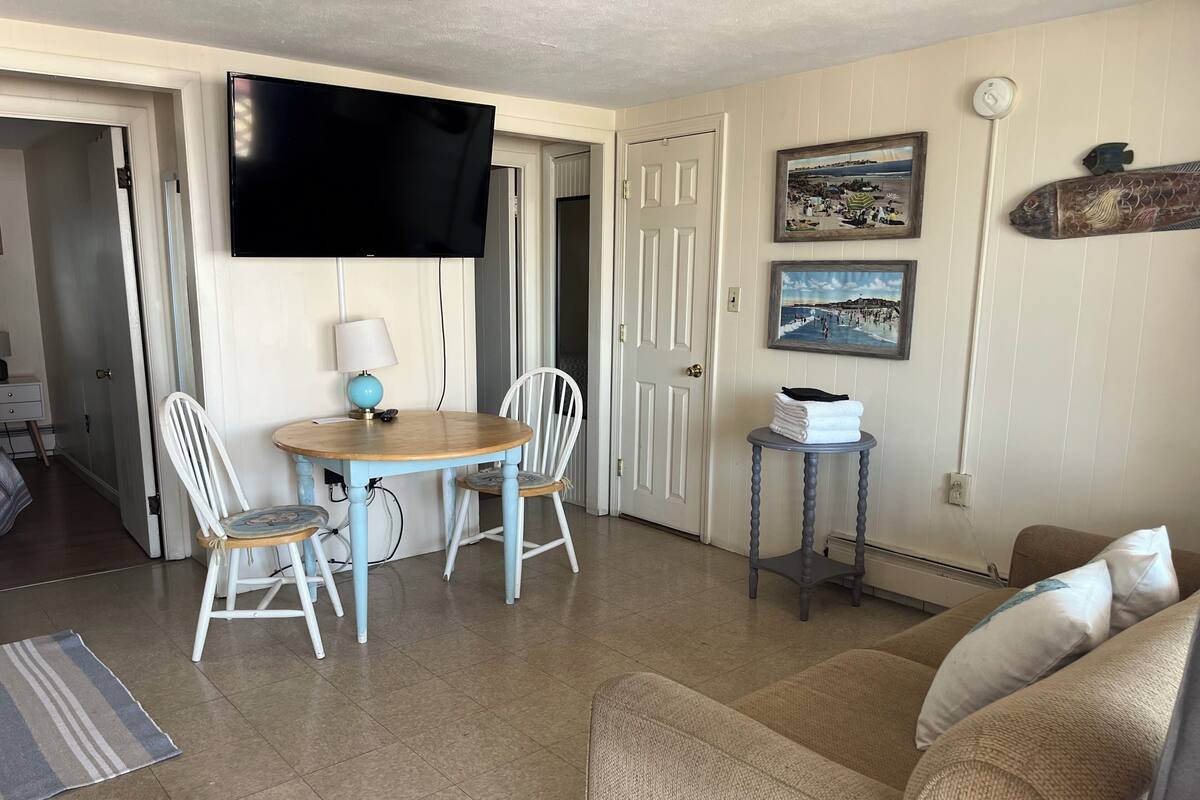 Habitación | Wifi gratis, decoración personalizada y muebles diferentes
