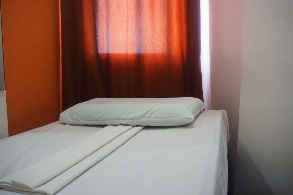 Capsule Single Room