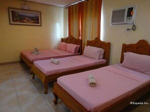 Chambre Familiale | Lits pliants/supplémentaires, Wi-Fi gratuit