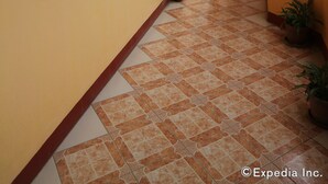 Hallway - Royal Crown Inn (Puerto Princesa)