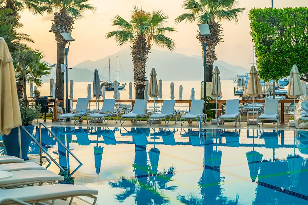 Cettia Beach Resort - Adults Only