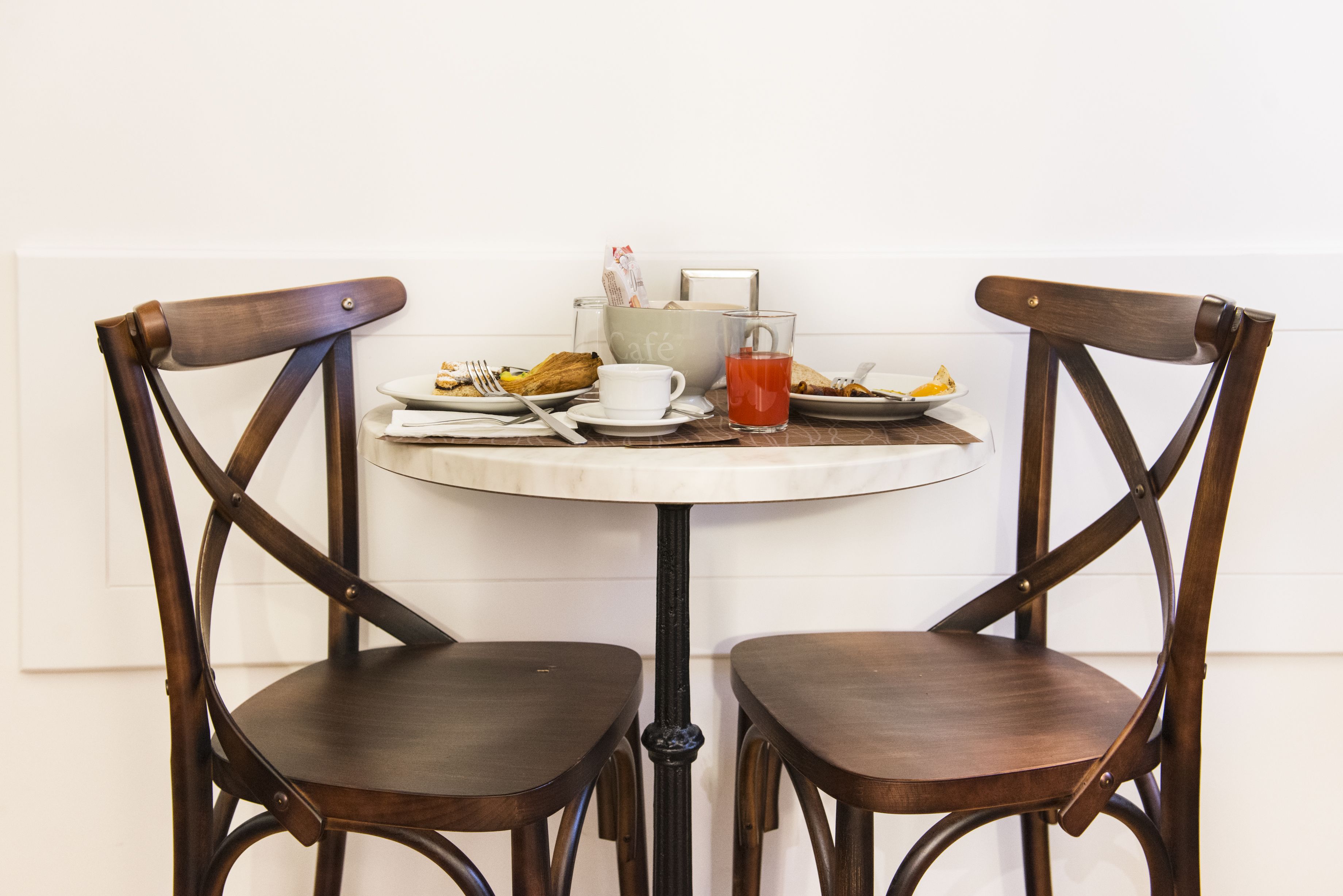 Colazione a buffet inclusa, servita tutte le mattine 