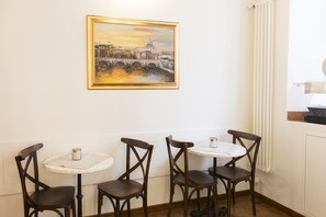 Petit déjeuner buffet compris tous les jours