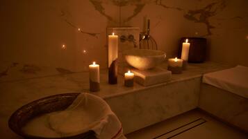 Couples treatment rooms, steam room, hot stone massages