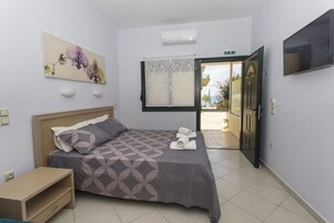 Double room, Ground floor | View from room
