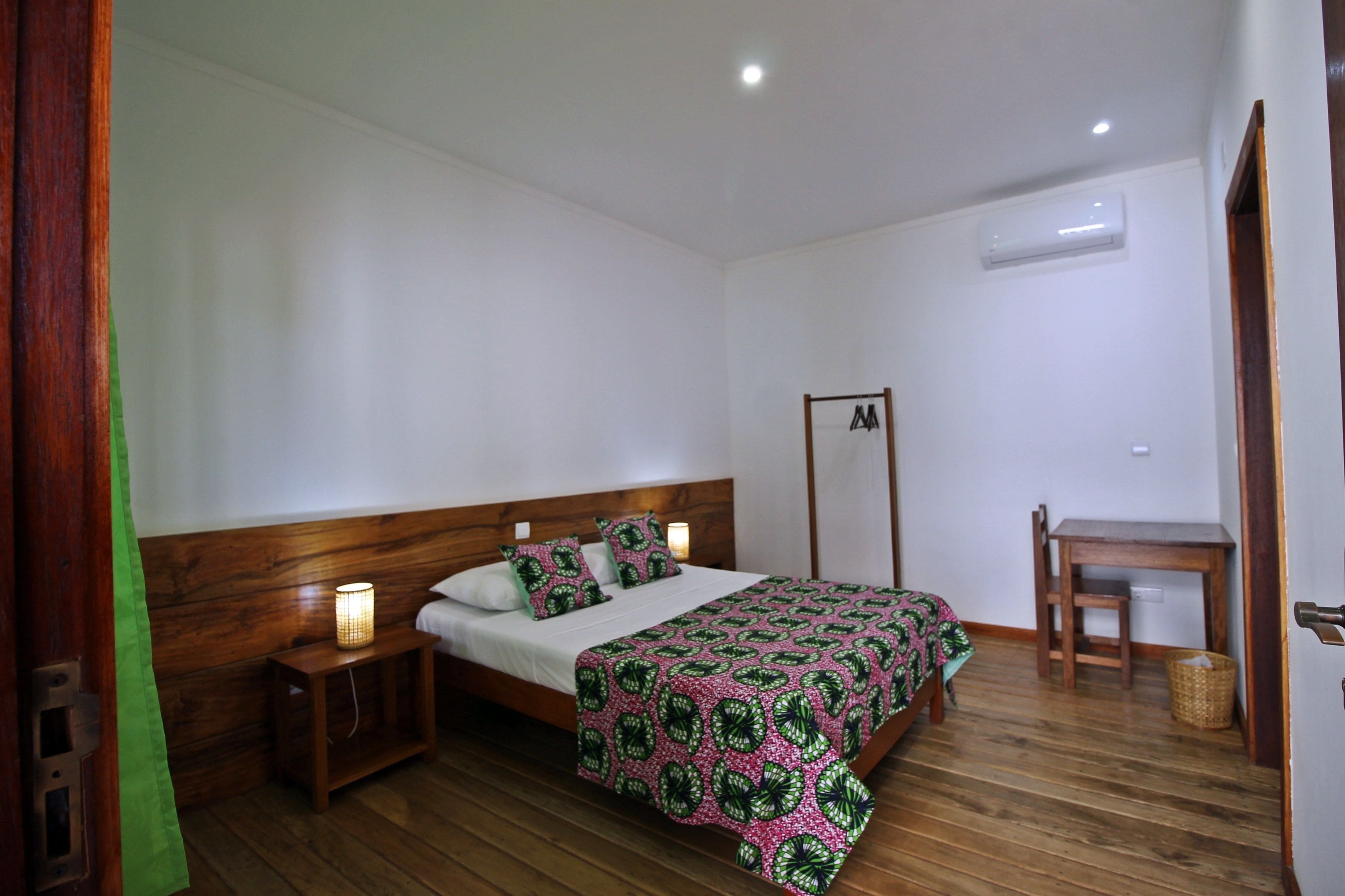 Standard Double Room, Private Bathroom | Desk, iron/ironing board, cribs/infant beds, rollaway beds