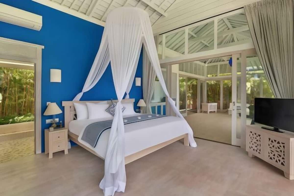 1 Schlafzimmer, hochwertige Bettwaren, Zimmersafe, individuell dekoriert