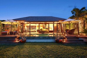 One Bedroom Ocean View Pool Villa | Vue sur le jardin