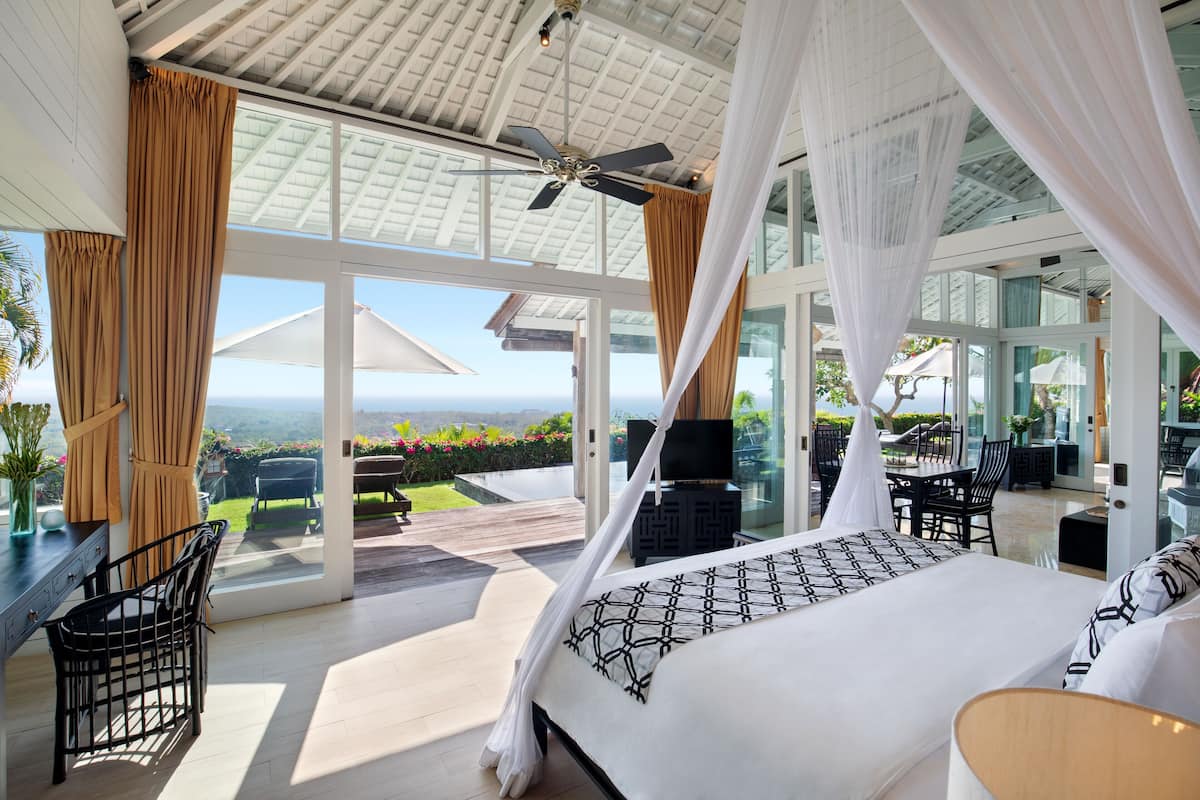 Two Bedroom Ocean View Pool Villa | 1 slaapkamer, luxe beddengoed, een kluis op de kamer
