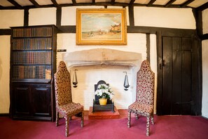 Doppelzimmer (Historical Character) | Individuell dekoriert, individuell eingerichtet, Schreibtisch