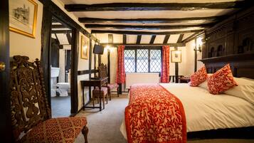 Phòng Tiêu chuẩn, 1 giường đôi | Trang trí khác biệt, trang bị nội thất với thiết kế riêng biệt, bàn