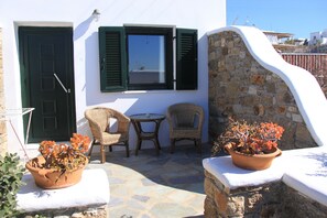 Estudio, terraza (4 adults) | Ropa de cama de alta calidad y tabla de planchar con plancha