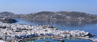 Maroulinas Boutique Apartments & Studios