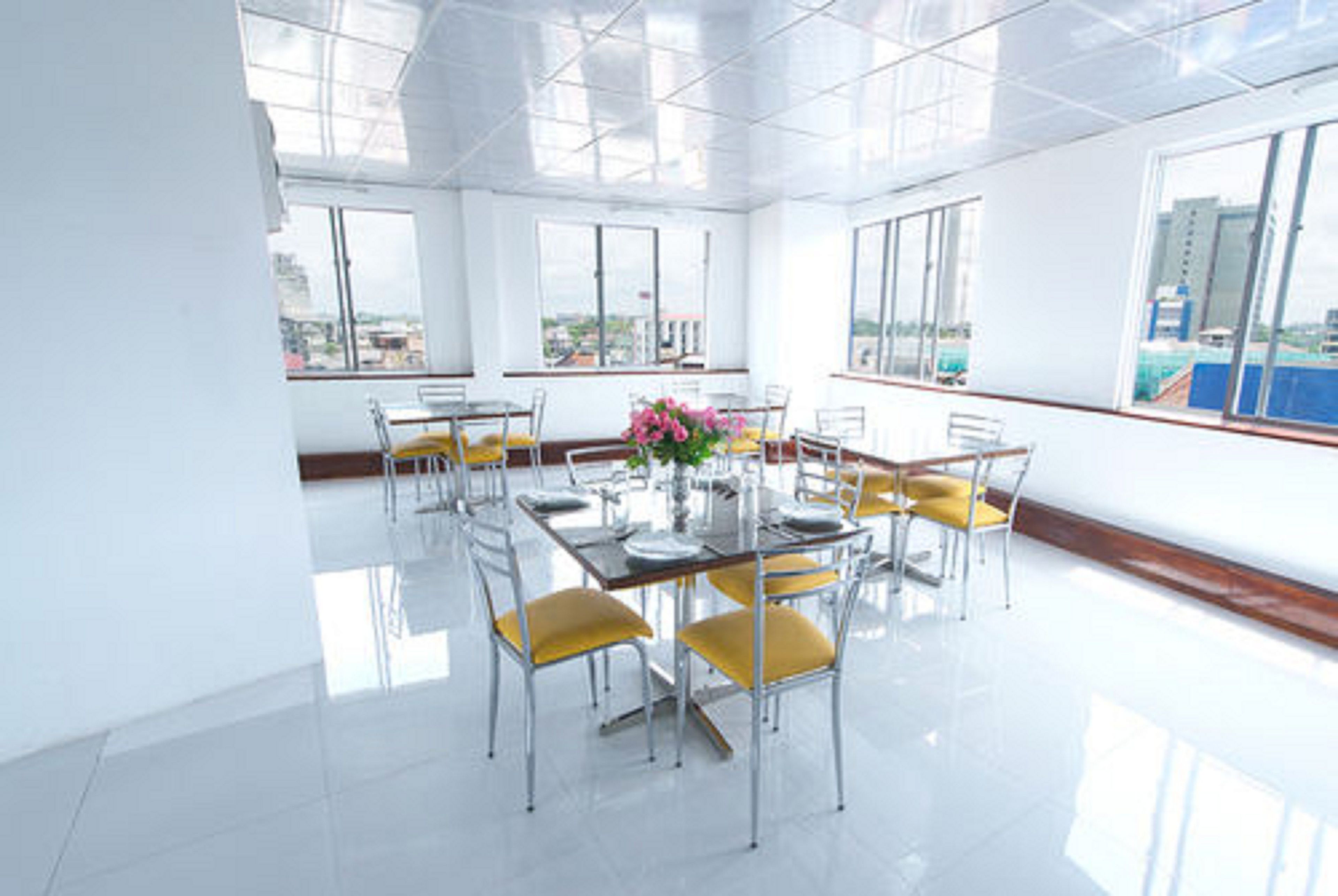 Photo - Metro City Hotel