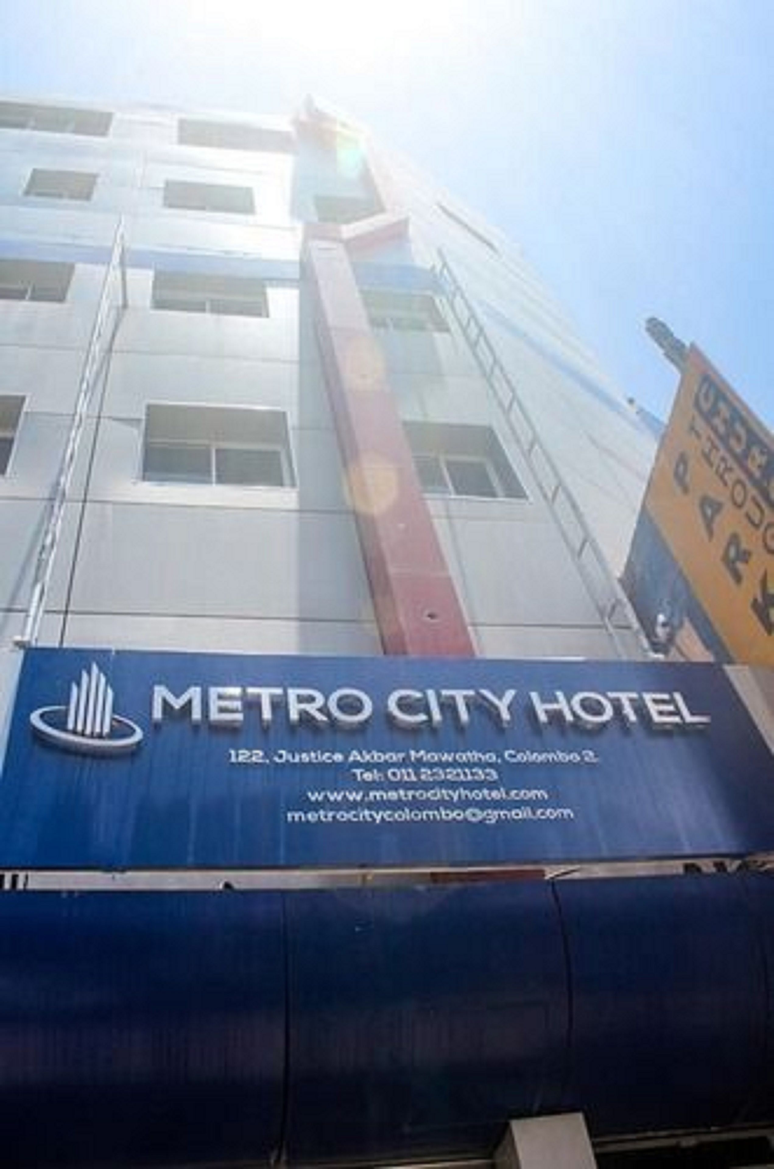 Photo - Metro City Hotel