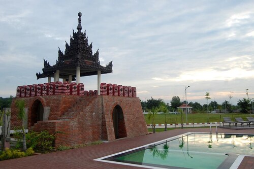 Man Myanmar Hotel