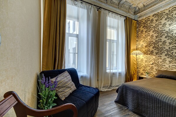 Suite, Fireplace