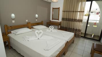 Twin Room, Garden View | Free WiFi