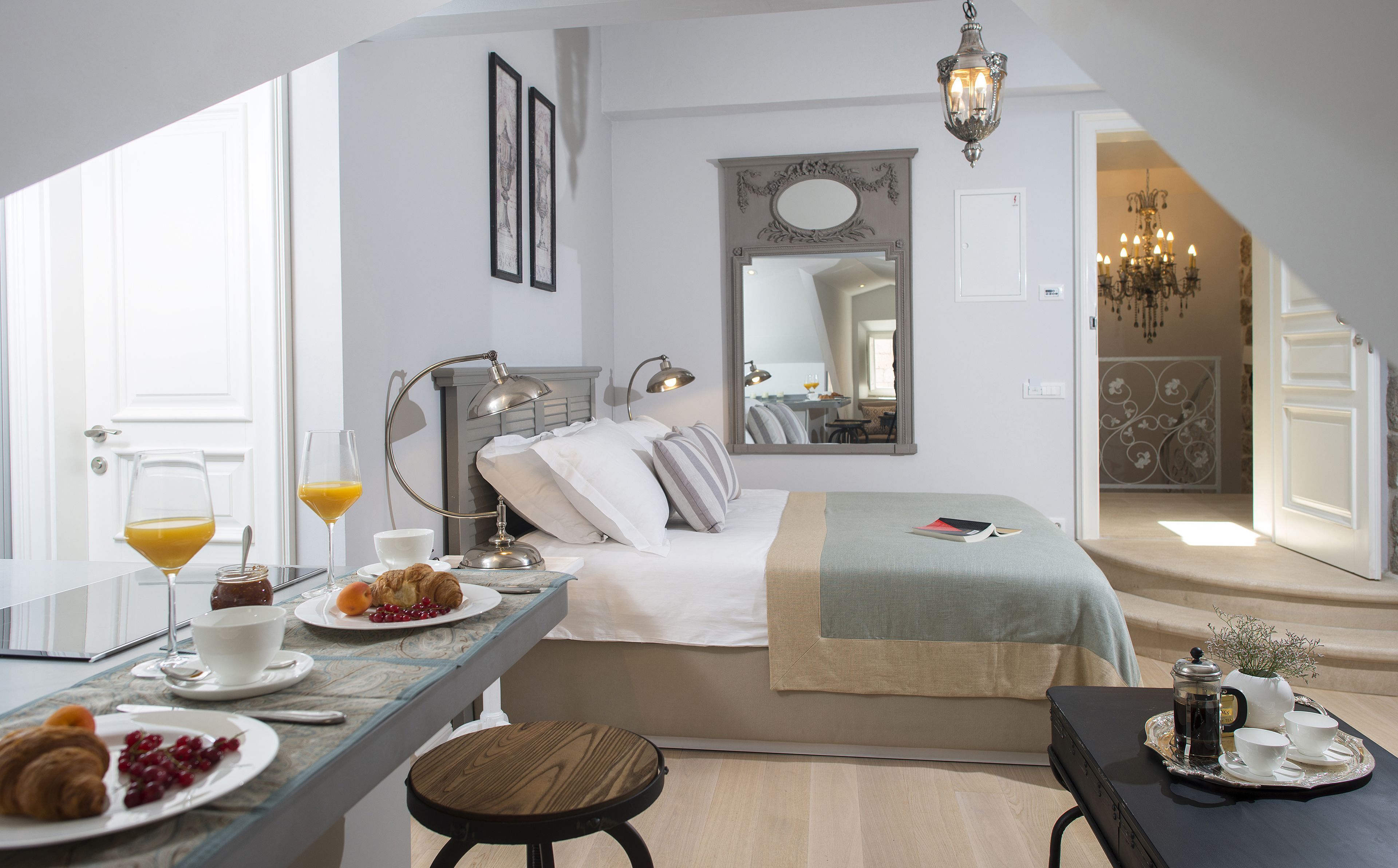 Ropa de cama de alta calidad, wifi gratis y ropa de cama 