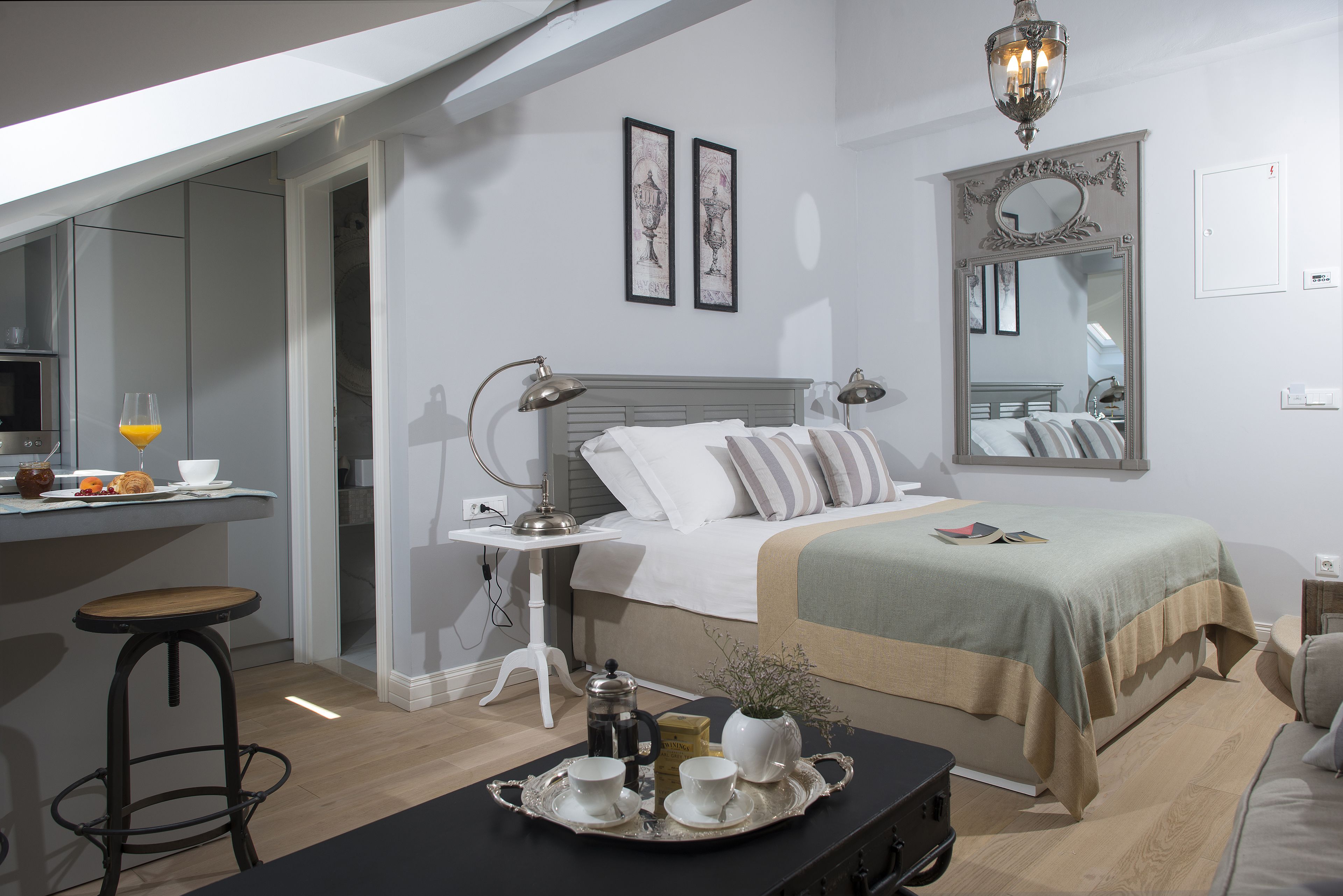 deluxe suite | 1 bedroom, premium bedding, free wifi, bed sheets