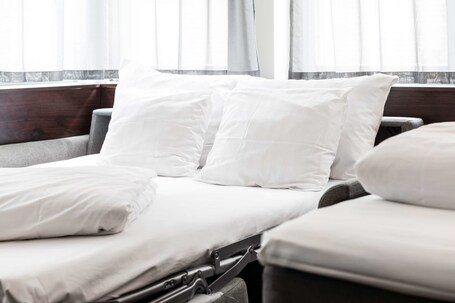 Best Western and hotel - view 3