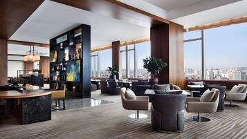 Lobby lounge, garden views, open daily