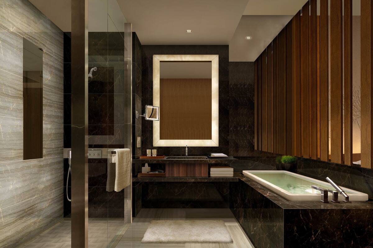 separate bathtub and shower, rainfall showerhead, free toiletries