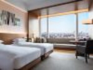 Premium bedding, down comforters, memory foam beds, minibar - Hyatt Regency Changchun (Changchun)
