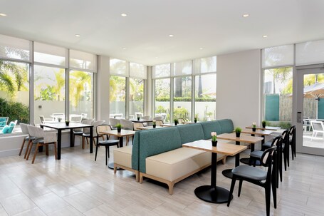 Hyatt Place San Juan - Image 39