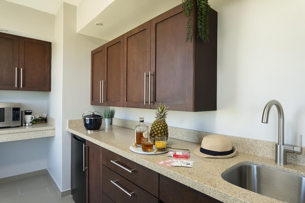 Suite, 1 King Bed with Sofa bed | Premium bedding, pillowtop beds, in-room safe, desk