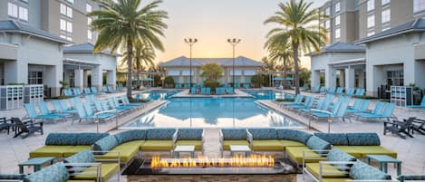 Outdoor pool, a heated pool