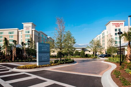 SpringHill Suites Orlando at FLAMINGO CROSSINGS Town Center Western Entrance - Image 12